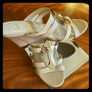 Impo Tan Sandles, Gold Accents , SZ 10